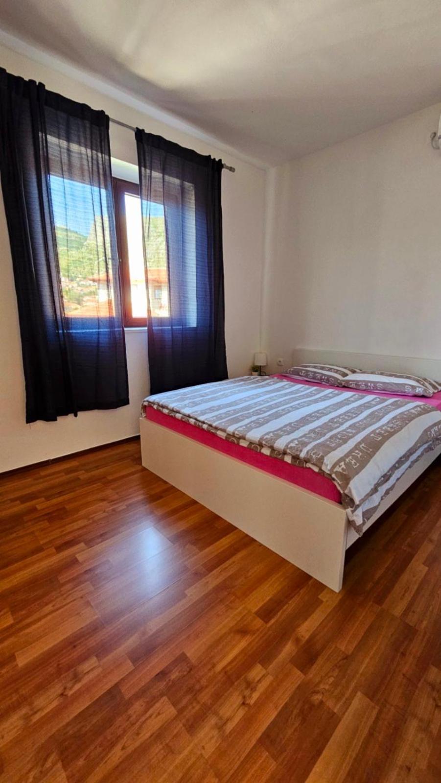 Lovely House With Swimming Pool Mostar Ngoại thất bức ảnh
